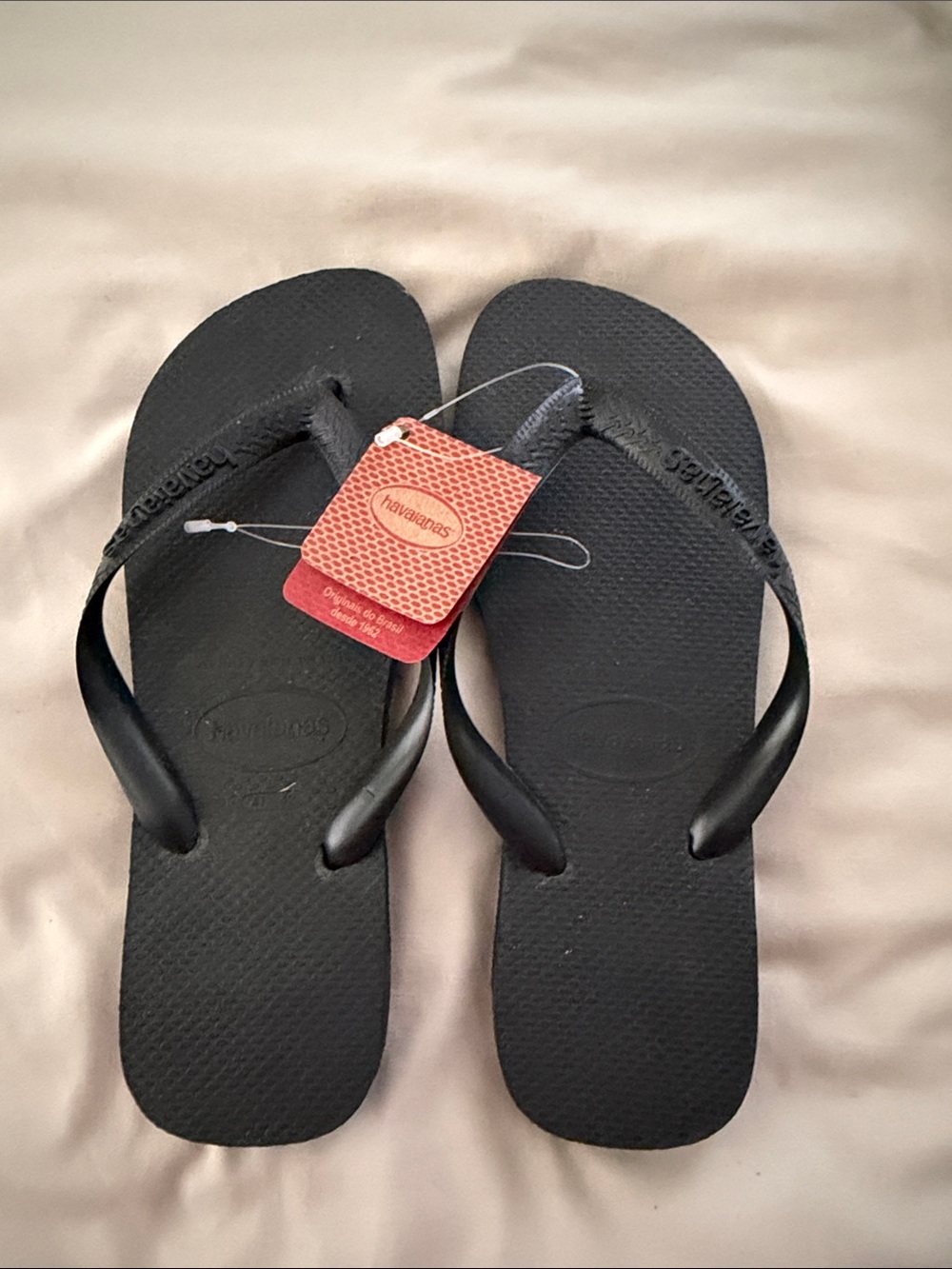 Havaianas Women's Flip Flops - Black with Red Tag